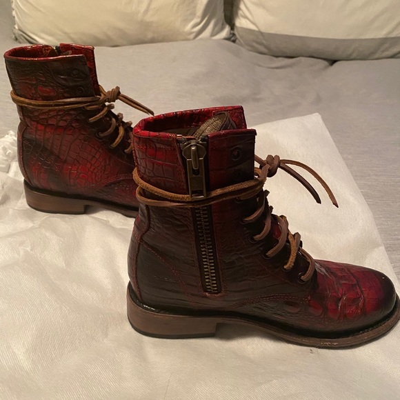 Freebird Red Croco Manchester Boots - Picture 3 of 9
